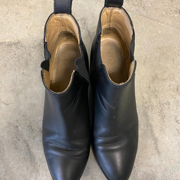 Nisolo Everyday Chelsea Commuter Boot - Picture 4 of 10